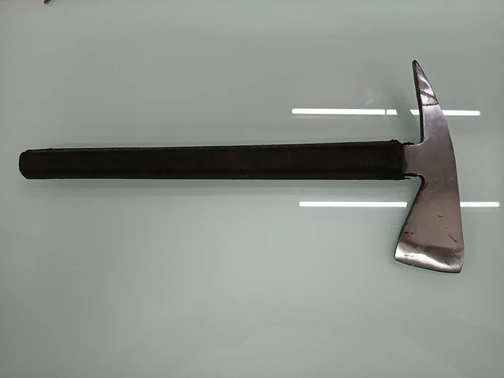 Generic Axe No Modifier TYPE HOOK, FIREMAN AXE 20000, WEIGHT 5 KG